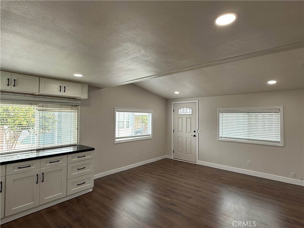 MLS #OC26136933 image #4
