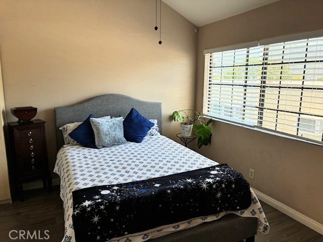 Detail Gallery Image 22 of 54 For 2249 Montrose Ave #7,  Montrose,  CA 91020 - 3 Beds | 2/1 Baths