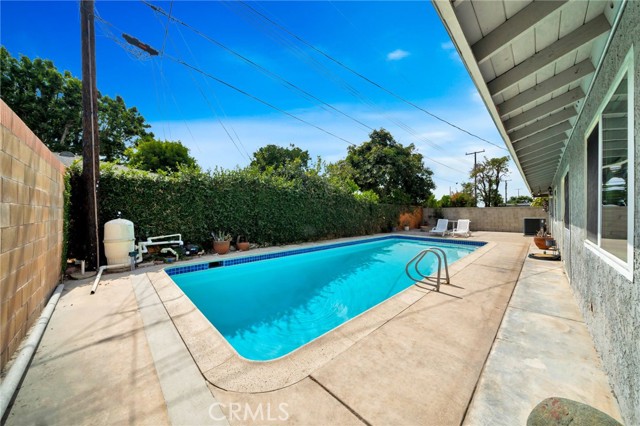 Detail Gallery Image 37 of 41 For 1024 E Tularosa, Orange,  CA 92866 - 4 Beds | 2 Baths