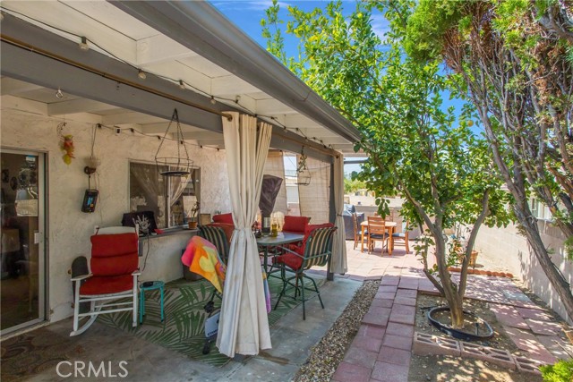 2307 El Toro Circle, Hemet CA: https://media.crmls.org/medias/b7059867-ad66-4646-b838-14aaf7a552eb.jpg