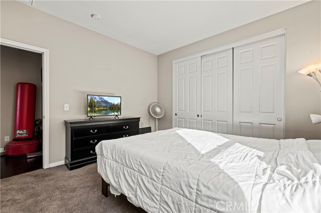 20556 Suzie Lane, Saugus CA: https://media.crmls.org/medias/b705c70c-814d-42dd-aef5-4d213c152adf.jpg