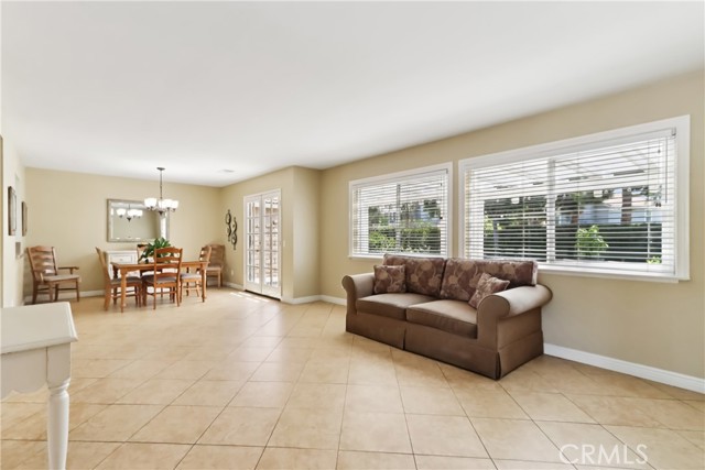 Detail Gallery Image 6 of 66 For 1124 N Holt Dr, Placentia,  CA 92870 - 4 Beds | 2/1 Baths
