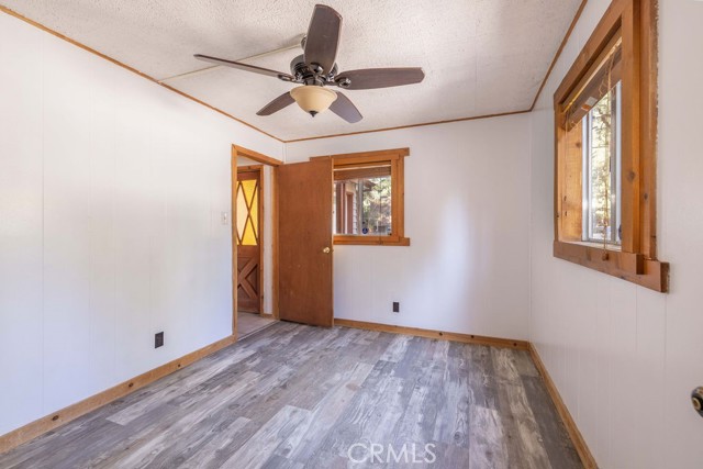 Detail Gallery Image 19 of 33 For 817 E Mountain View Bld, Big Bear City,  CA 92314 - 3 Beds | 2 Baths