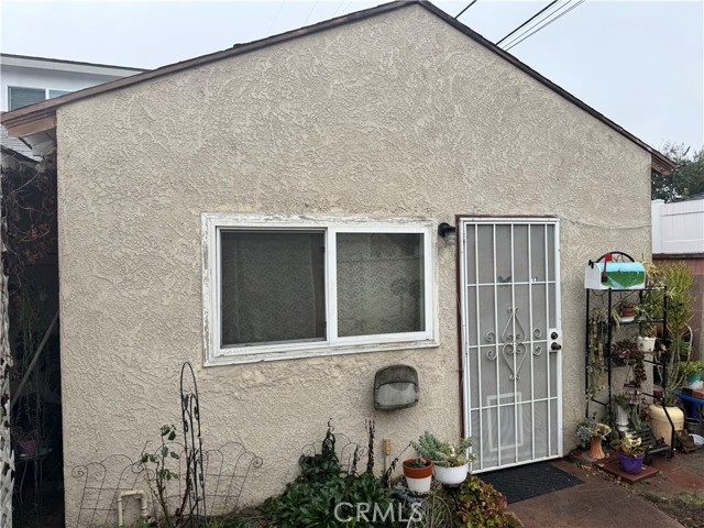 Image 6 of 8 For 6031 Bellflower Boulevard