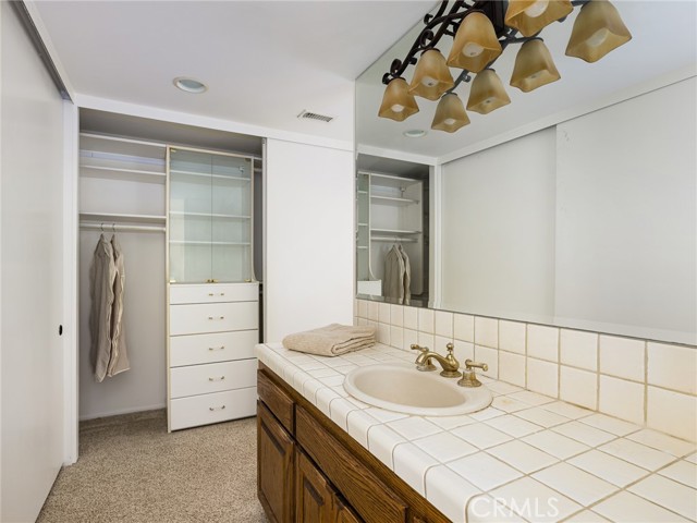 3528 Hightide Drive, Rancho Palos Verdes CA: https://media.crmls.org/medias/b7076d9c-8b8e-4cf3-b13a-4533be13b70f.jpg