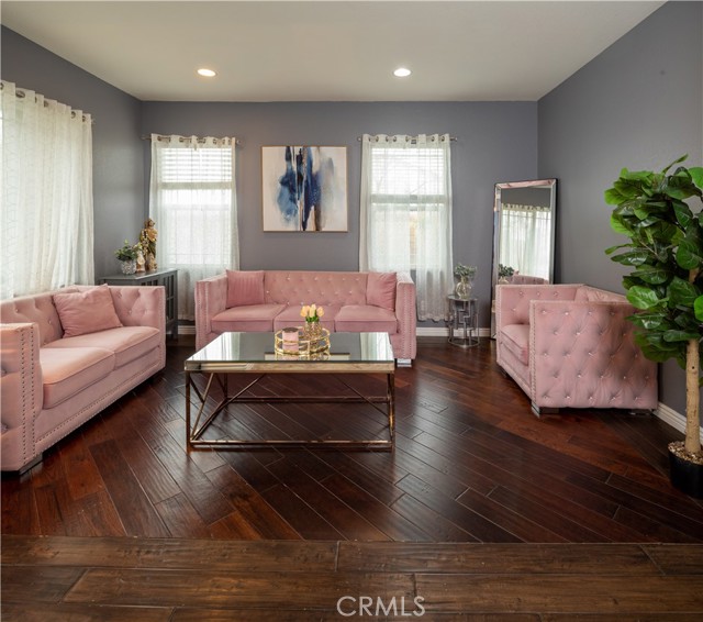 Detail Gallery Image 3 of 52 For 2809 E Avenue J4, Lancaster,  CA 93535 - 4 Beds | 3 Baths