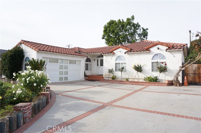 10109 Noble Avenue, Mission Hills (San Fernando) CA: https://media.crmls.org/medias/b7083673-6bd9-4278-846b-b98f9427bfe7.jpg