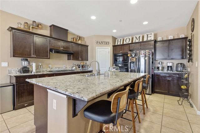 863 Legacy Drive, Lemoore CA: https://media.crmls.org/medias/b70875ca-e282-475f-b39b-0f7f330f8f53.jpg