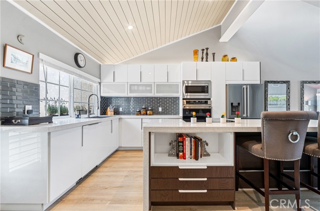 Detail Gallery Image 10 of 27 For 17294 Citron, Irvine,  CA 92612 - 2 Beds | 2 Baths