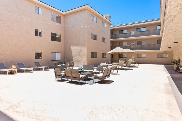 12400 Montecito Road, Seal Beach CA: https://media.crmls.org/medias/b709e0dc-5c39-444c-a5b4-c04f975511b2.jpg