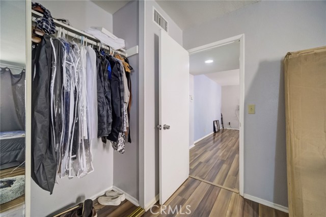 Detail Gallery Image 24 of 29 For 7305 Milwood Ave #4,  Canoga Park,  CA 91303 - 1 Beds | 1 Baths