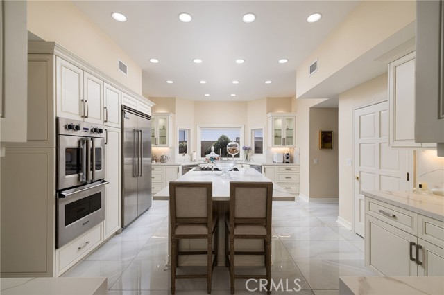 25761 Highplains Terrace, Laguna Hills CA: https://media.crmls.org/medias/b70a790c-8a11-43f7-b3ee-868ce0f73cd0.jpg