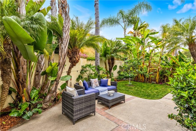 64 Vista del Valle, Aliso Viejo CA: https://media.crmls.org/medias/b70a7c2d-04ff-402e-9067-ade1d9d9e9ce.jpg