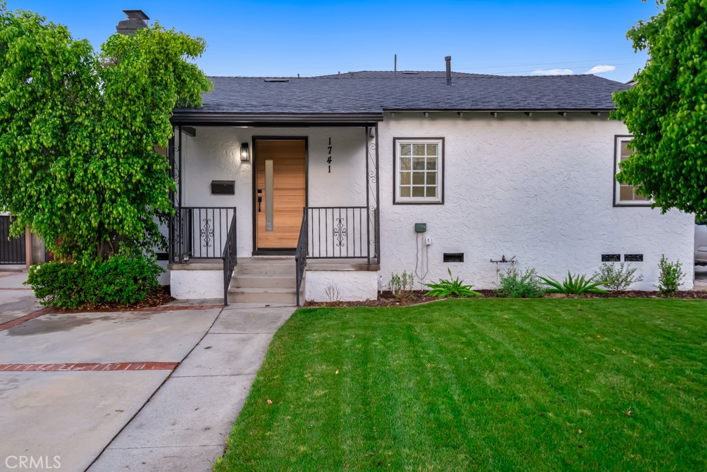 1741 N Rose