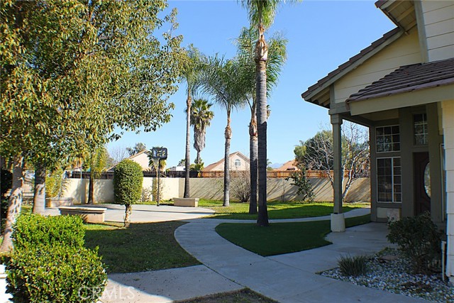 Detail Gallery Image 4 of 31 For 16288 Saddlebrook, Moreno Valley,  CA 92551 - 3 Beds | 2/1 Baths