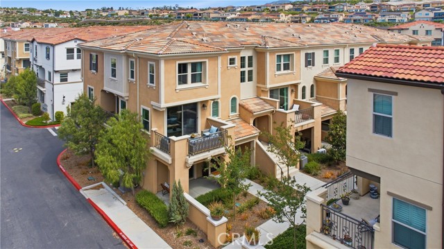 Detail Gallery Image 28 of 33 For 600 Shadowbrook, Lake Forest,  CA 92610 - 4 Beds | 3/1 Baths