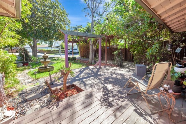 Detail Gallery Image 4 of 38 For 2310 Poinsettia, Santa Ana,  CA 92706 - 3 Beds | 2 Baths