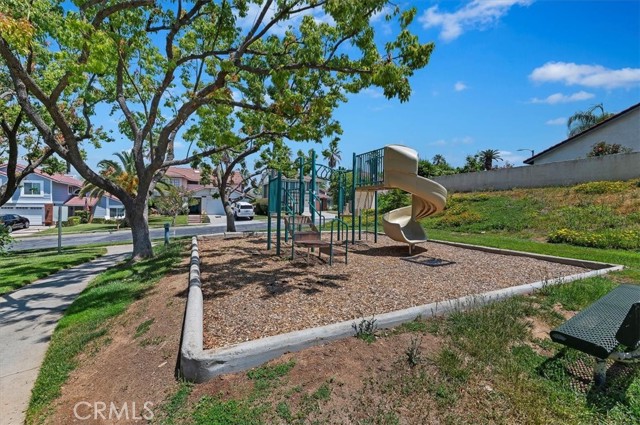 Detail Gallery Image 47 of 55 For 1774 Somerset Ln, Redlands,  CA 92374 - 4 Beds | 2/1 Baths