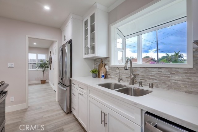 Detail Gallery Image 27 of 52 For 8452 Arnett Dr, Huntington Beach,  CA 92647 - 3 Beds | 2 Baths