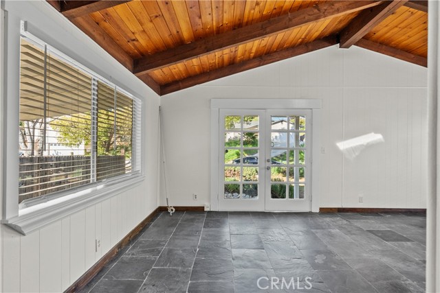 Detail Gallery Image 12 of 39 For 29506 Cromwell Ave, Castaic,  CA 91384 - 3 Beds | 2 Baths