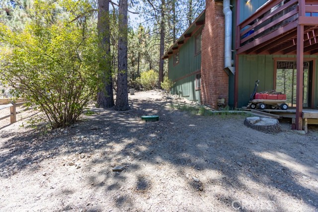 15529 San Moritz Drive, Pine Mountain Club CA: https://media.crmls.org/medias/b70bd83e-07fd-4e6b-b4ea-ed3029c0cdcf.jpg