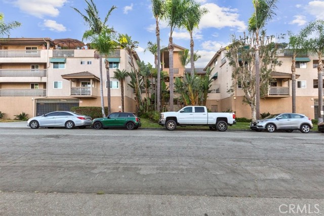 1001 Belmont Avenue, Long Beach CA: https://media.crmls.org/medias/b70bdadd-dfe1-44cd-be7c-29b55af29534.jpg