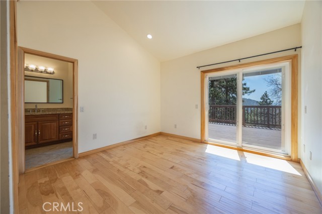2461 Spring Oak Drive, Running Springs CA: https://media.crmls.org/medias/b70c1b1e-ee72-4bef-b3fe-44d1bdb903be.jpg