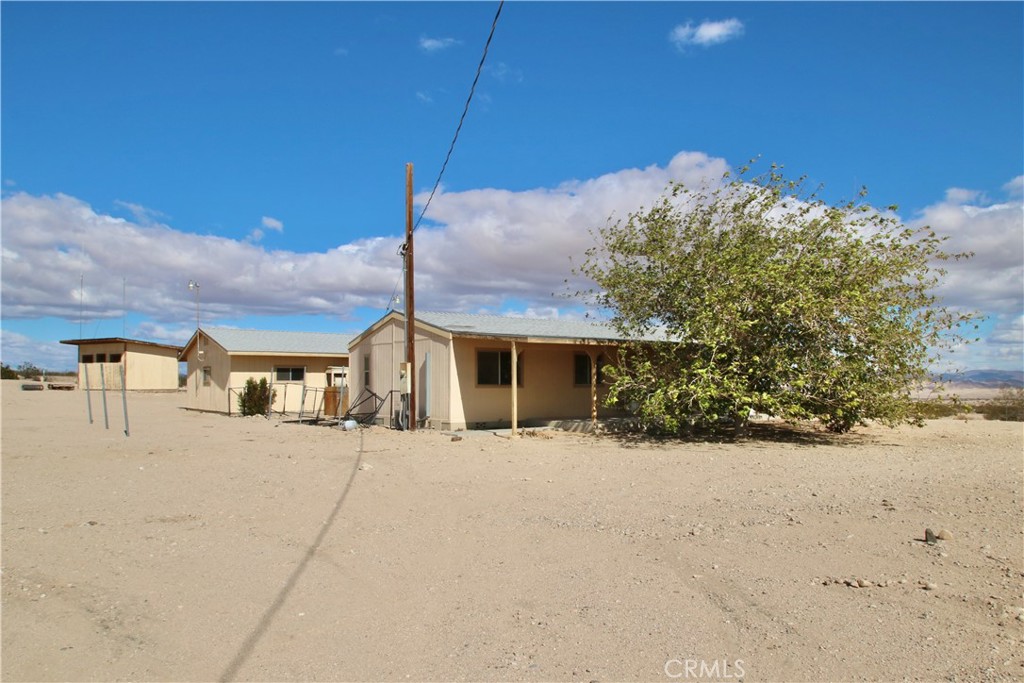 1427 Applegate Way, 29 Palms, CA 92277