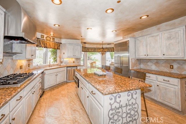 Detail Gallery Image 25 of 63 For 371 Donlin Ln, Newbury Park,  CA 91320 - 4 Beds | 3/1 Baths