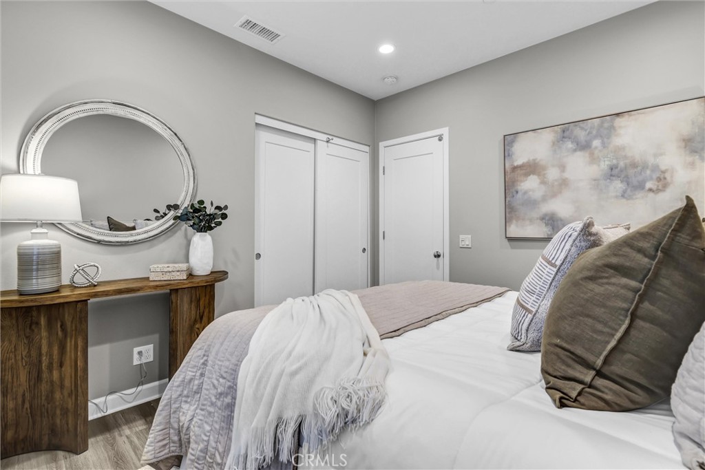 MLS #OC25257840 image #25