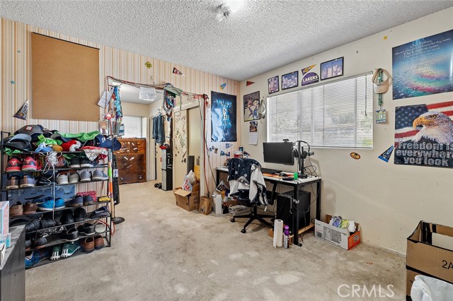 2538 Frost Avenue, Thousand Oaks CA: https://media.crmls.org/medias/b70ef5e9-acc2-42dd-a4ae-57b54ec7f8bf.jpg