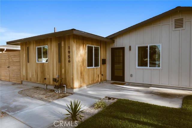 Detail Gallery Image 5 of 75 For 1956 Volk Ave, Long Beach,  CA 90815 - 4 Beds | 3 Baths