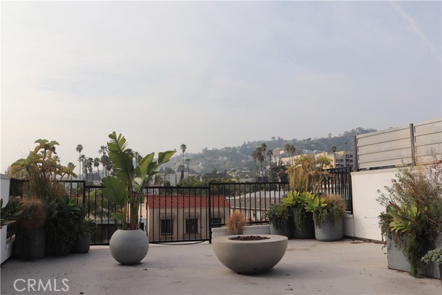 Detail Gallery Image 25 of 70 For 1356 N Fairfax Ave, West Hollywood,  CA 90046 - 3 Beds | 3/1 Baths