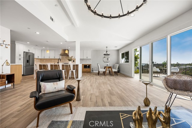 235 Via Ballena, San Clemente CA: https://media.crmls.org/medias/b7106cdc-811a-4836-b033-6ab7138b84ae.jpg