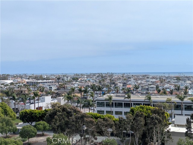 Detail Gallery Image 3 of 55 For 270 Cagney Ln #308,  Newport Beach,  CA 92663 - 2 Beds | 2 Baths