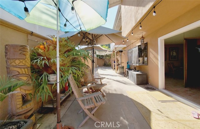 Detail Gallery Image 18 of 19 For 17179 Roundhill St, Huntington Beach,  CA 92649 - 4 Beds | 2/1 Baths