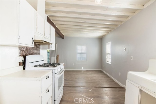 Detail Gallery Image 17 of 27 For 2011 Paso Robles, Oceano,  CA 93445 - 3 Beds | 2 Baths