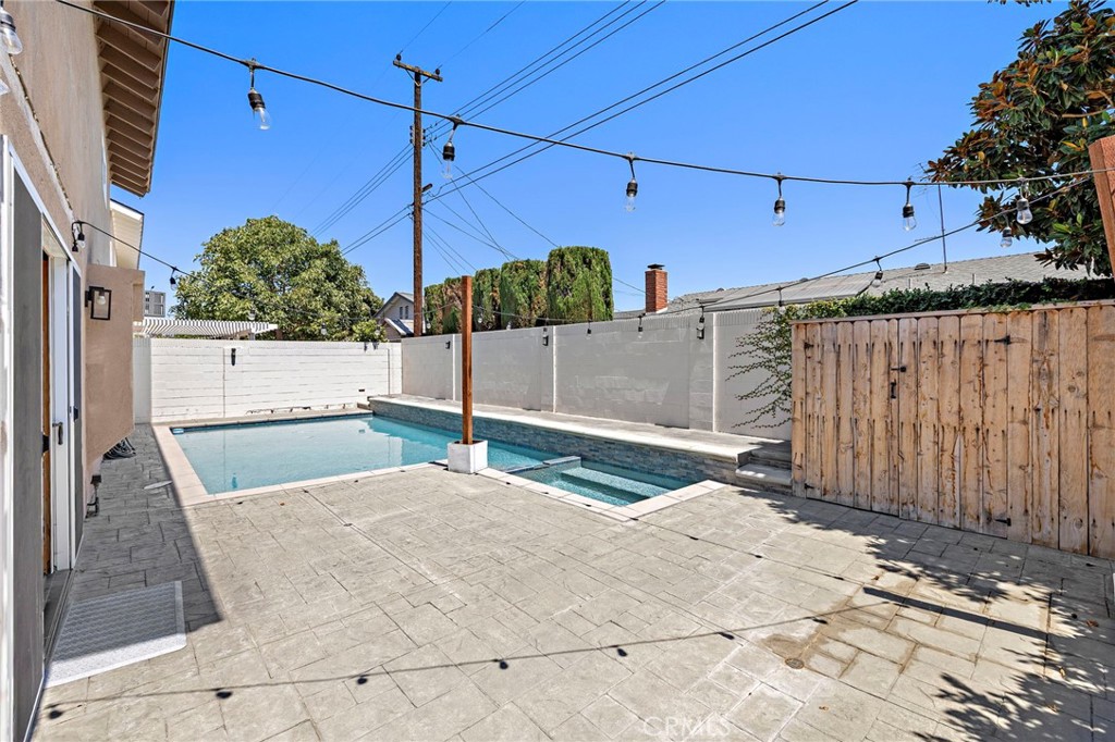 B712216a 31ff 40af A28a F02daedcd90d