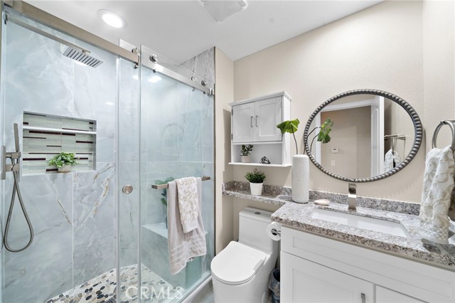 Detail Gallery Image 17 of 49 For 7095 Ashley Dr, Huntington Beach,  CA 92648 - 5 Beds | 3 Baths