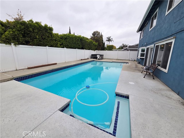 Detail Gallery Image 24 of 31 For 17352 Rob Roy Cir, Huntington Beach,  CA 92647 - 5 Beds | 3 Baths