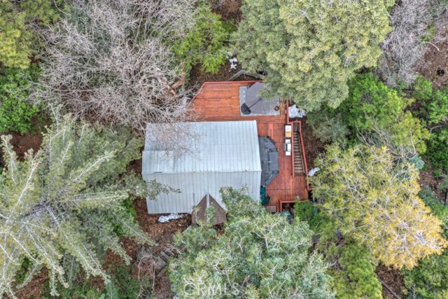 582 Rose Lane, Twin Peaks CA: https://media.crmls.org/medias/b714a928-e369-479a-97db-d627e3d7f188.jpg