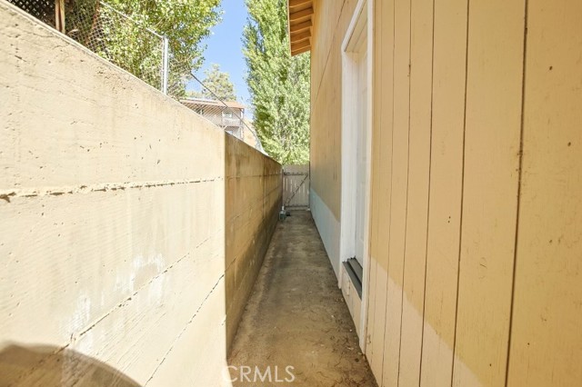 Detail Gallery Image 4 of 29 For 431 Border Ct, Frazier Park,  CA 93225 - 3 Beds | 2 Baths