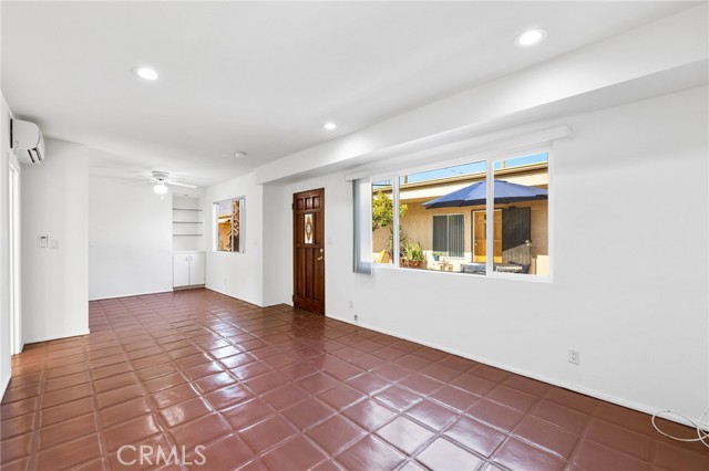 509 561 S Highland Drive, Palm Springs CA: https://media.crmls.org/medias/b715ce87-84e2-45cf-8a60-8424ca295266.jpg