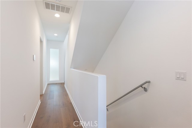 4831 Craner Avenue, North Hollywood CA: https://media.crmls.org/medias/b7160a9d-8e26-42b7-adc4-be7115f52391.jpg