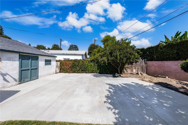 10917 Montecito Drive, El Monte CA: https://media.crmls.org/medias/b7164669-76bf-4def-afaa-493d5eafabb5.jpg