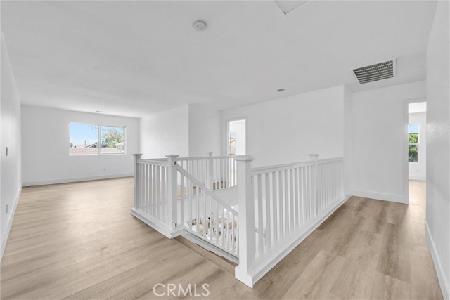 6556 Wells Springs Street, Eastvale CA: https://media.crmls.org/medias/b7166f01-8df6-4e1d-9ef7-e4386c6c267b.jpg