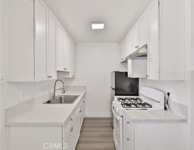 Image 32 of 60 For 1232 San Gabriel