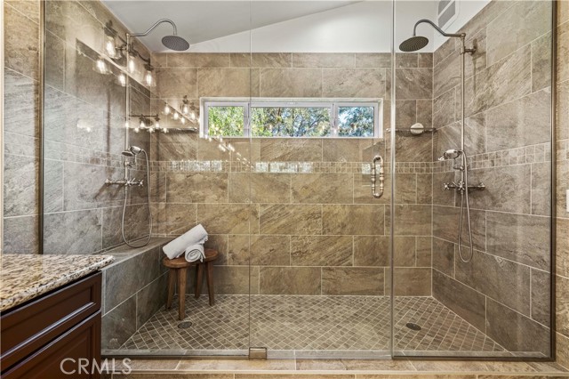 23664 Clearidge Drive, Valencia CA: https://media.crmls.org/medias/b717ce0c-a358-4e75-9931-70929dfafb27.jpg