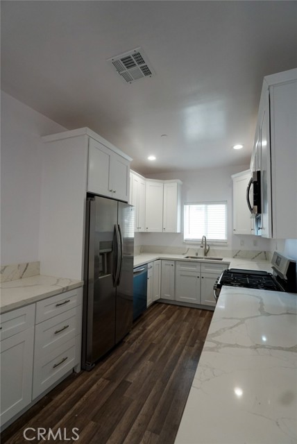 Detail Gallery Image 14 of 31 For 10304 Primrose Ave, Hesperia,  CA 92345 - 3 Beds | 2 Baths