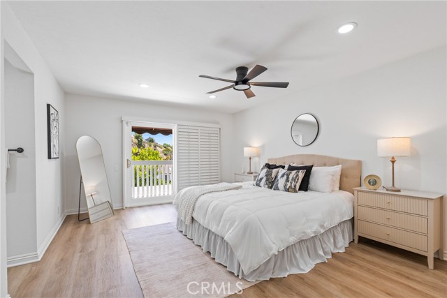 26982 Pueblonuevo Drive, Mission Viejo CA: https://media.crmls.org/medias/b718e3b5-e32e-4770-9fd3-b122ee86cdf6.jpg